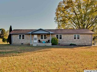 2122 Elkwood Section Rd, Hazel Green, AL 35750