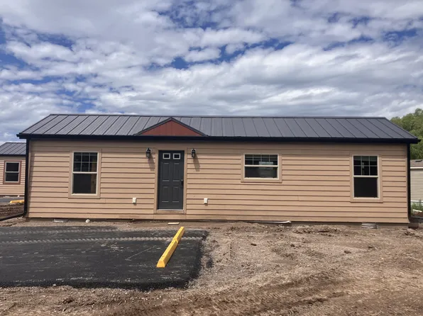 111 E Cottonwood Dr, Kalispell, MT