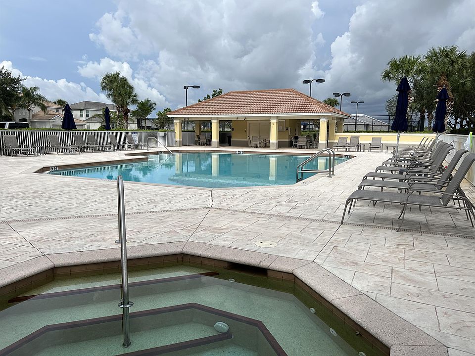 1st image of 2090 Satsuma Ln