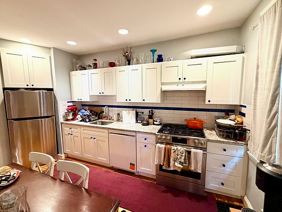 5th image of 17 William St #1