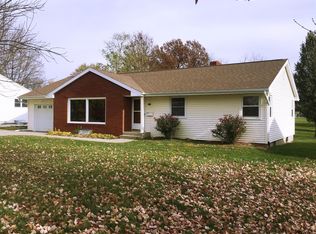1328 Reed St, Grinnell, IA 50112
