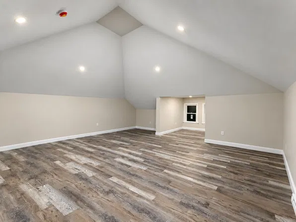 94 Midland St #2, Lowell, MA 01851