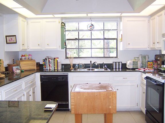 2nd image of 5715 Glen Eagle Ln