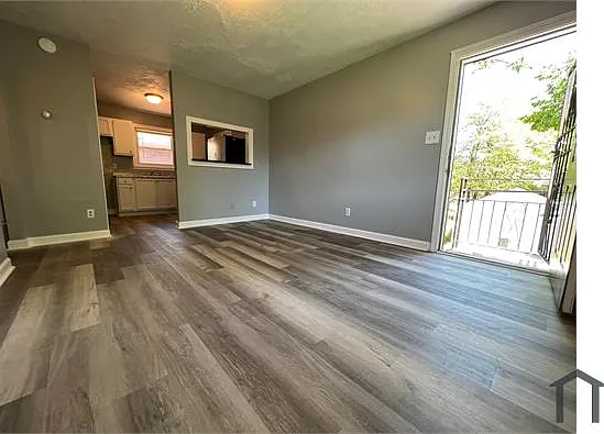 2 bed, 750 sqft, $1,725 — Photo 1