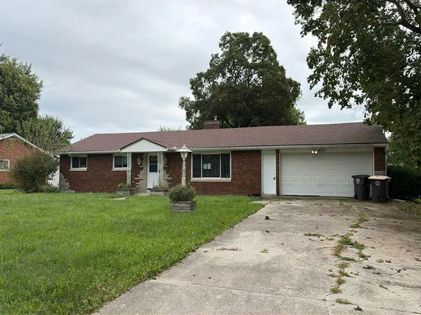 4117 E Saddle Dr, Fort Wayne, IN 46804