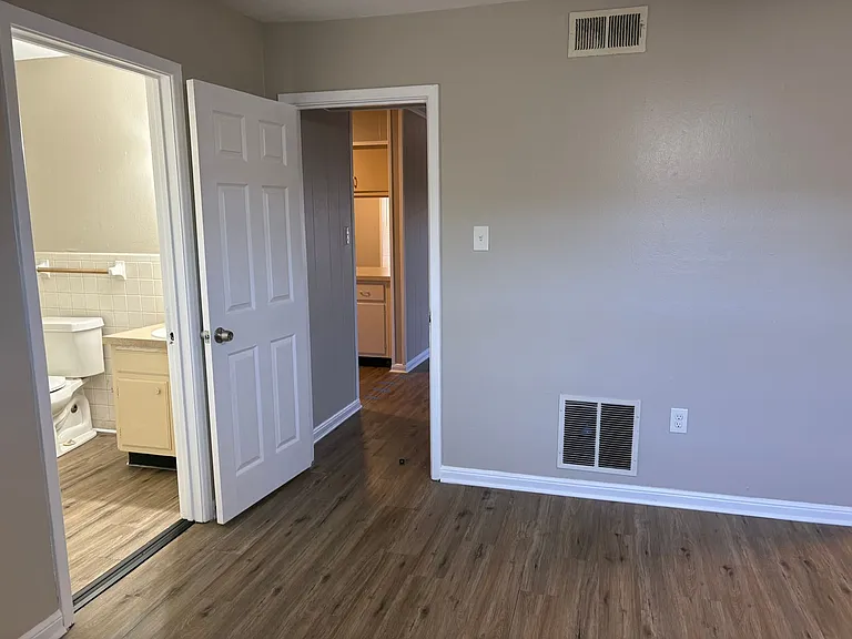 10542 Jefferson Hwy — Photo 27
