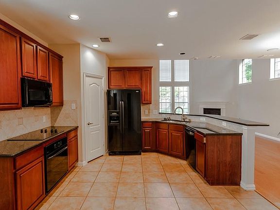 5th image of 7008 Dry Creek Dr