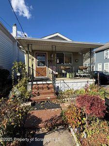 817 Lincoln St, Dickson City, PA, 18519