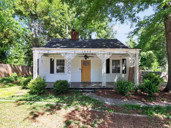 1952 Garibaldi Ave, Charlotte, NC 28208
