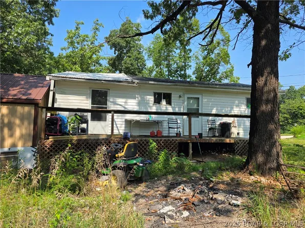 33311 Fox Hills Dr, Stover, MO 65078
