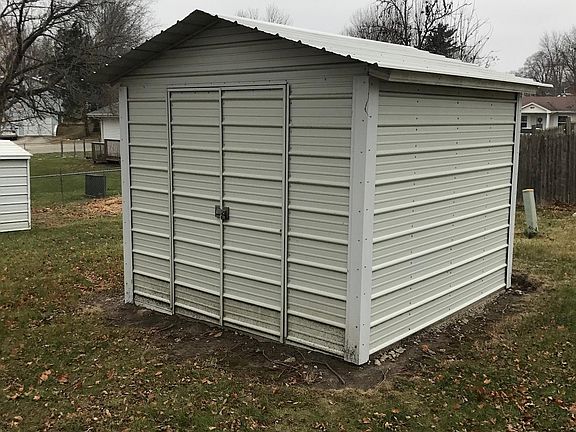 3rd image of 1807 Teal Dr