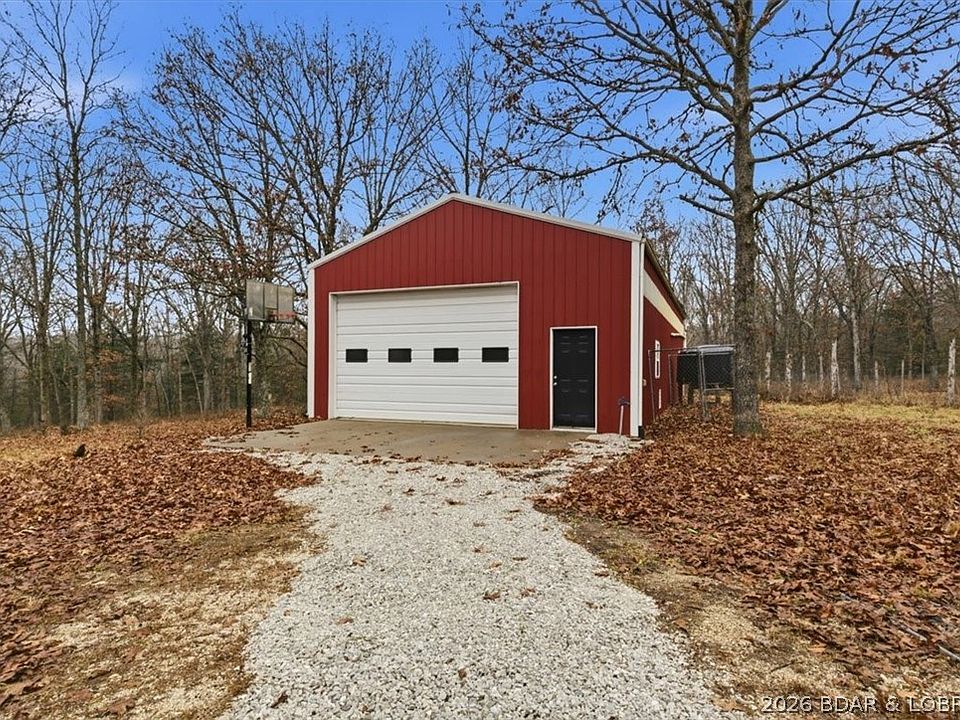 2nd image of 17625 Russell Ln