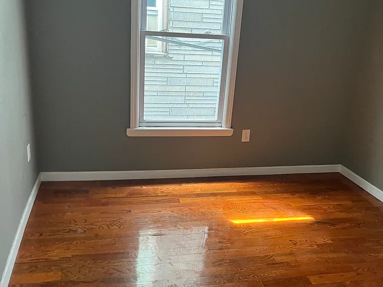 69-71 N 13th St #3 — Photo 9