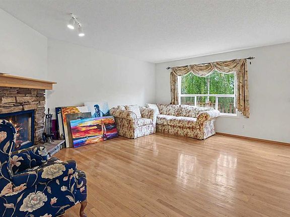 4th image of 142 E Somerset Park SW