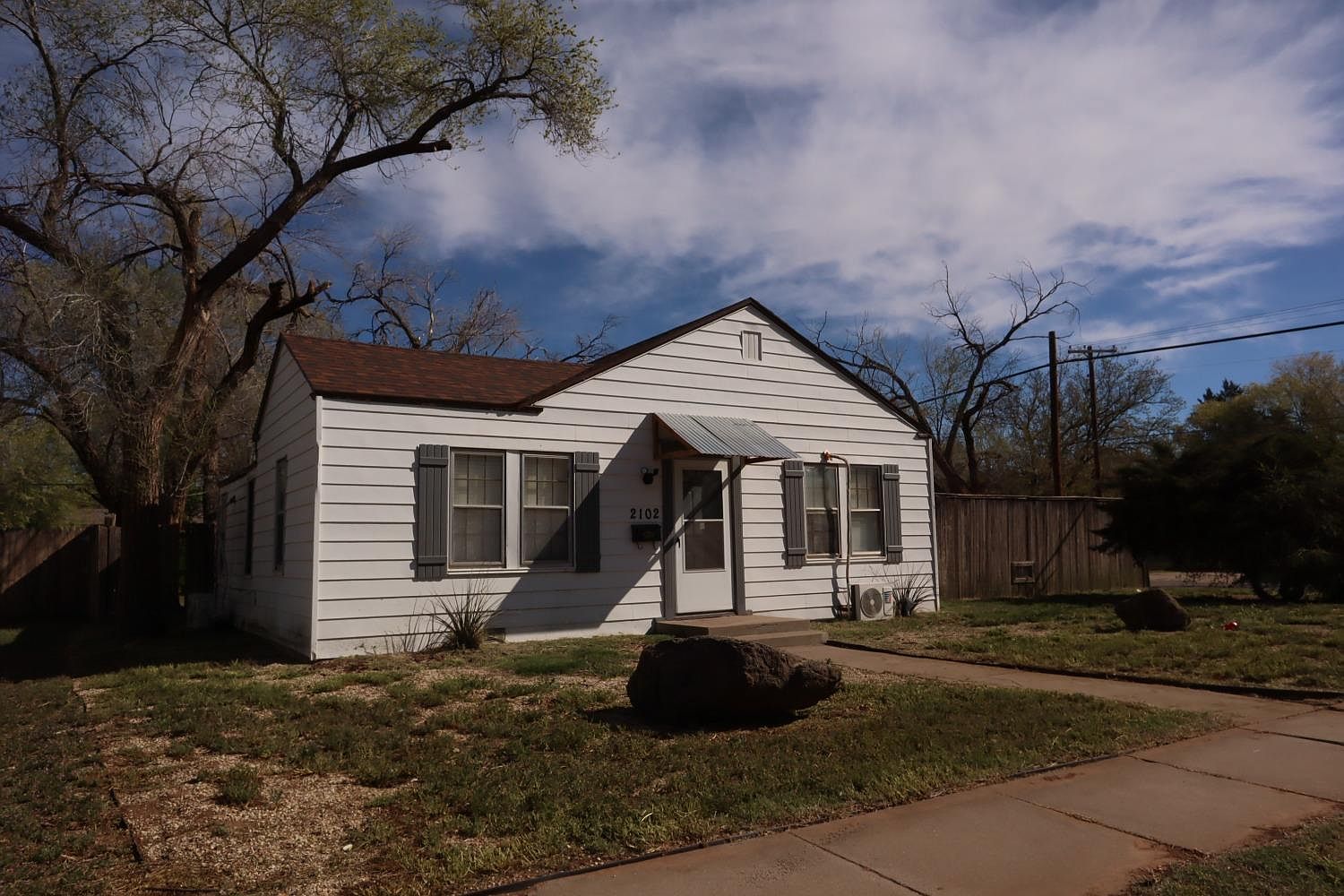 2102 25th St Lubbock TX 79411 MLS 202404347 Zillow   88a8fa860e53e2cac6509a864358fba8 Cc Ft 1536 