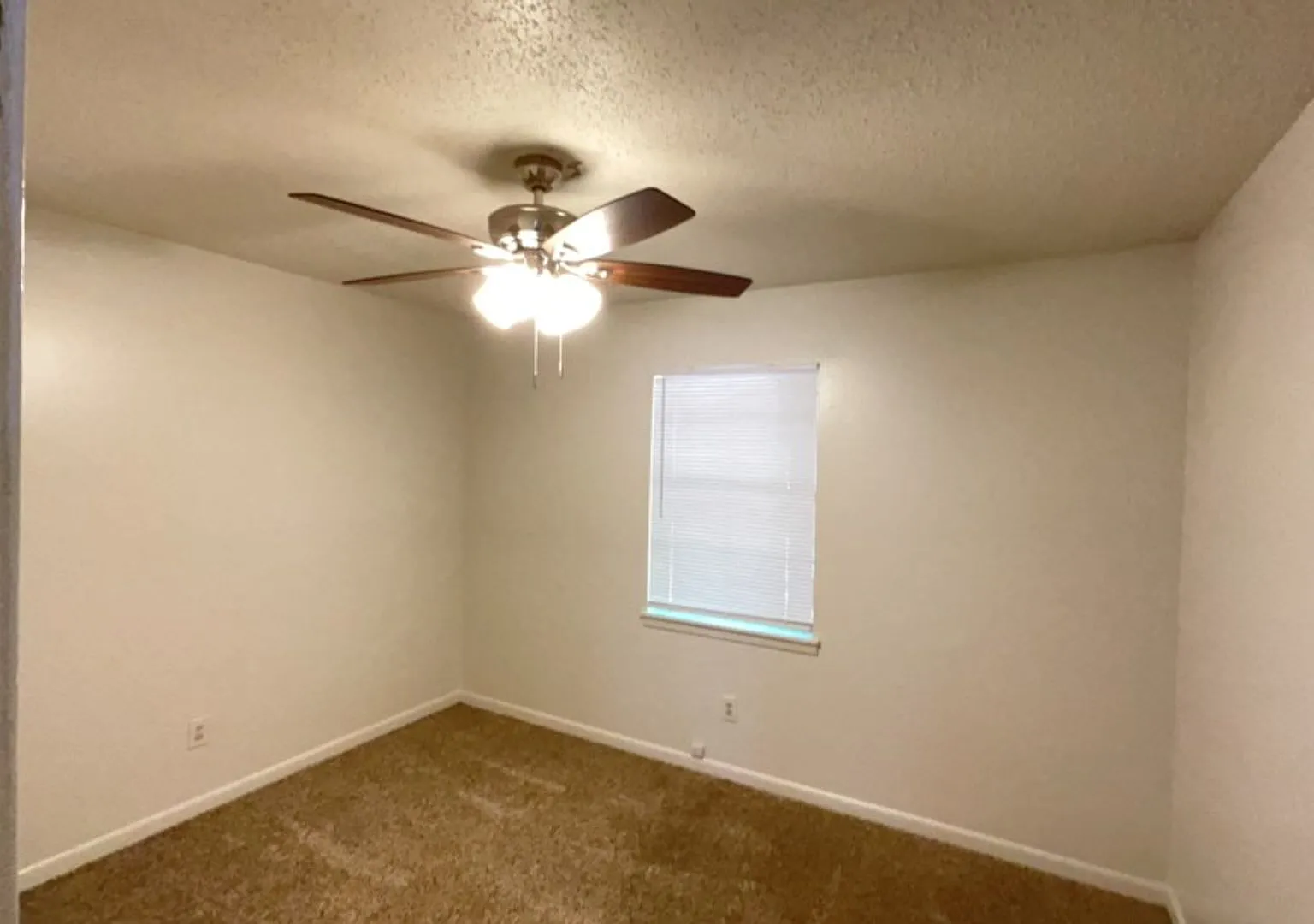 2 bed, 800 sqft, $895 — Photo 4