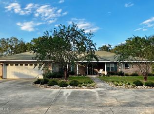 95 W Burnette Rd, Jayess, MS 39641