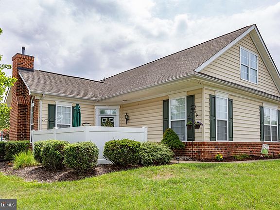 3rd image of 6247 Autumn Leaf Dr