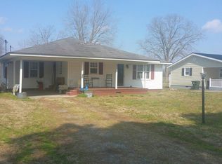 350 Lees Country Club Rd, Mount Olive, NC 28365