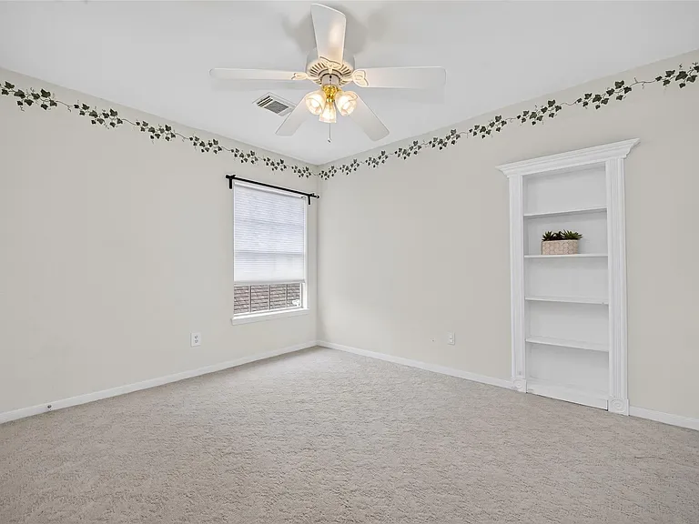 4414 Ringrose Dr — Photo 38