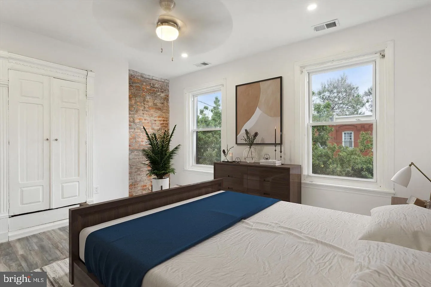 2 bed, 1216 sqft, $1,800 — Photo 3
