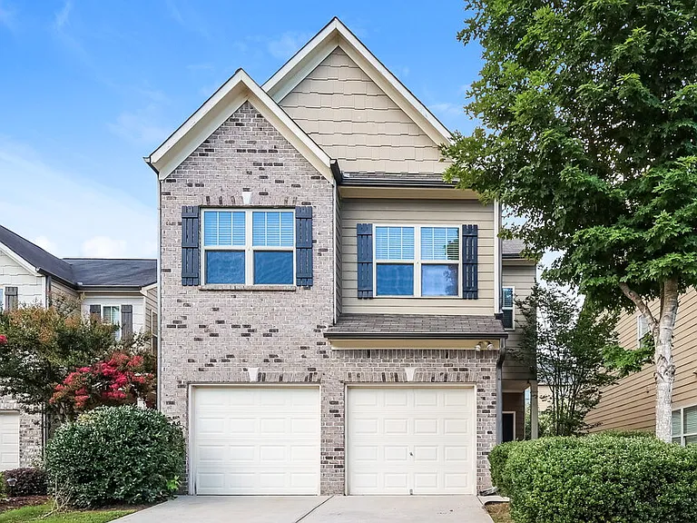 3924 Lake Manor Way — Photo 1