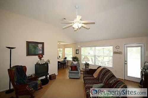 4th image of 5281 E Park Dr