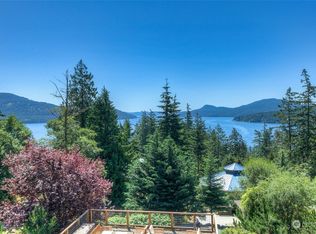 282 Geer Ln, Eastsound, WA 98245
