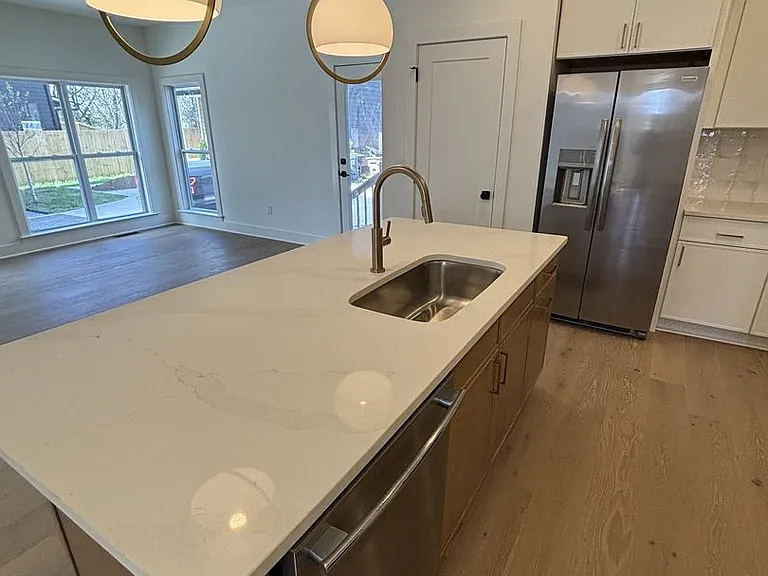 4A Belle Forrest Ave — Photo 5