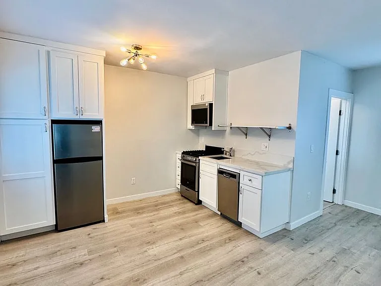 613 S Prairie Avenue — Photo 6