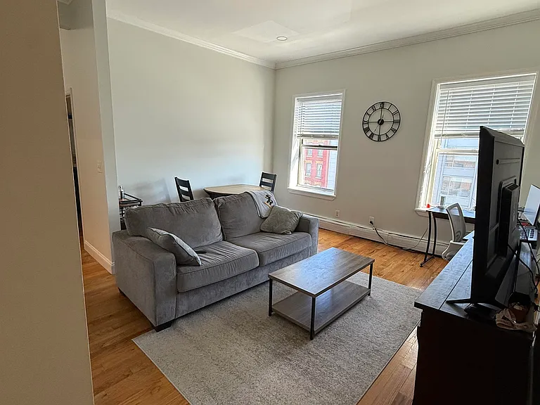 102 Washington St #4D — Photo 4