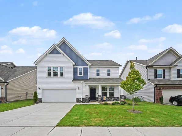 870 Golden Plum Ln, Zebulon, NC 27597