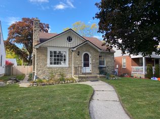 5264 N Bay Ridge Ave, Whitefish Bay, WI 53217