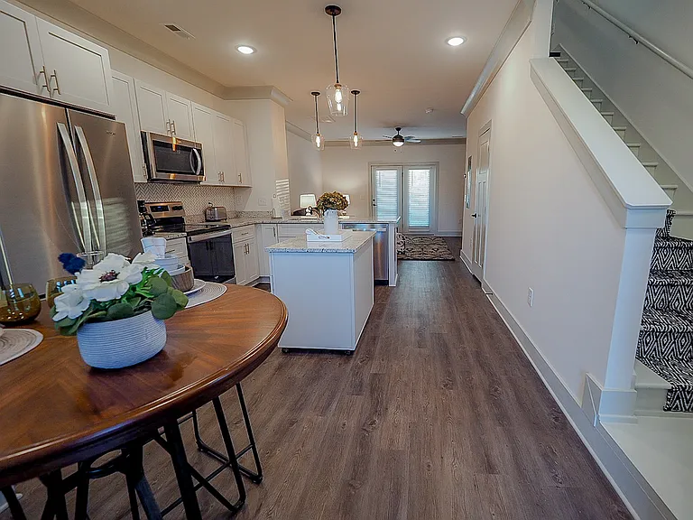 617 Berry Rd #A — Photo 1