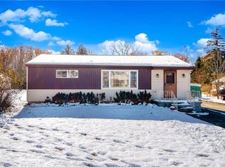 4983 Daisy Ln, Buffalo, NY 14219