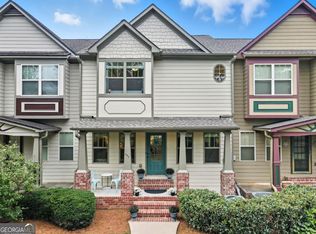 405 Royal Crescent Ln E, Canton, GA