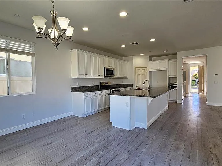 526 Seine River Way — Photo 3