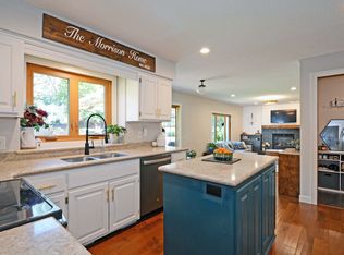4238 Bluebell Ct, Vadnais Heights, MN 55127