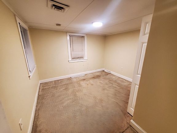 5th image of 23 Lantern Ln