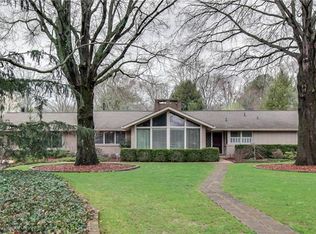 5916 Long Meadow Rd, Nashville, TN 37205