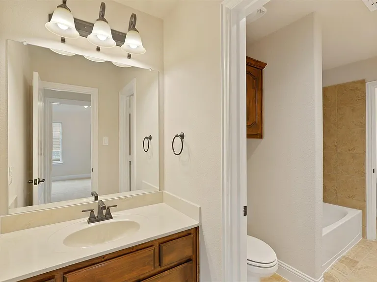 8110 Fenwick Ct — Photo 23