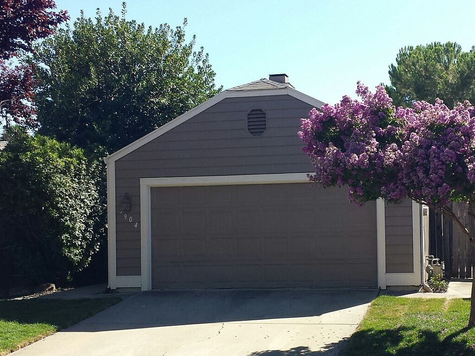 1st image of 5904 Meadowdale Dr