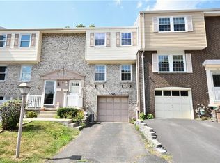 135 Hunting Creek Rd, Canonsburg, PA 15317