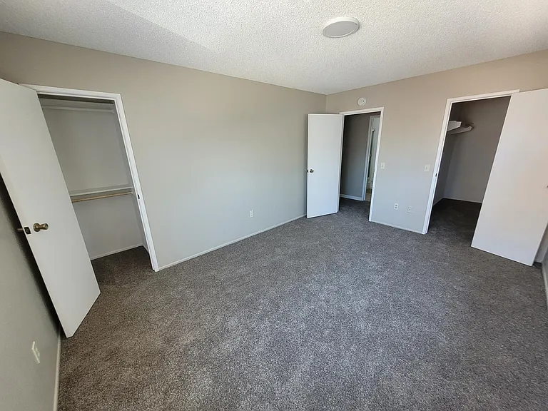 214 Daisy Ave #214 — Photo 5