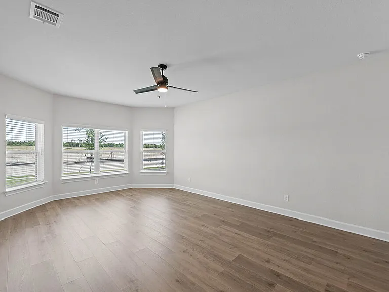 309 Magnolia Blvd — Photo 8