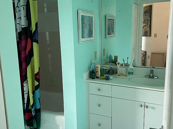 5th image of 24106 Harbour Vista Cir #106