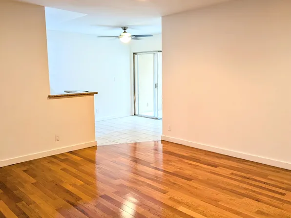 1533 Hi Point St #206, Los Angeles, CA 90035