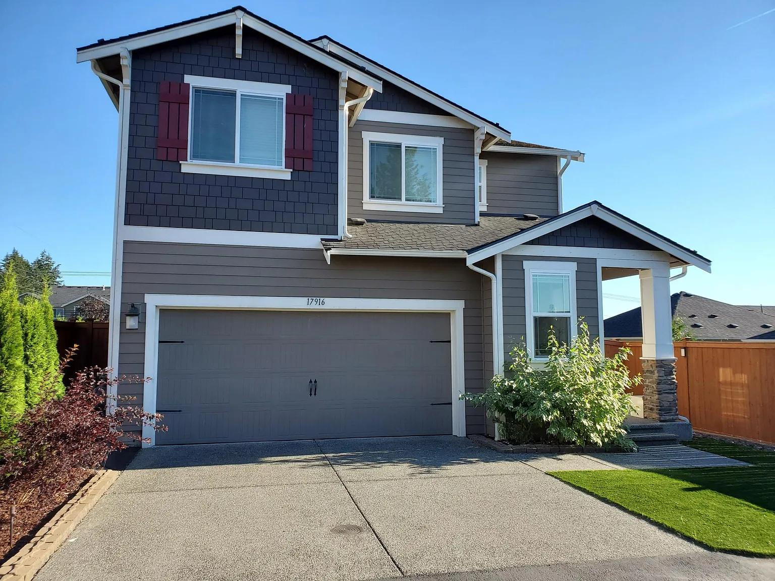 4 bed, 2.5 bath, 1922 sqft, $3,600 — Photo 1