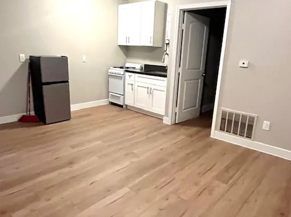 926 W 83rd St #4, Los Angeles, CA 90044