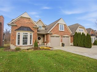 1216 Mini Hills Dr, Effingham, IL 62401